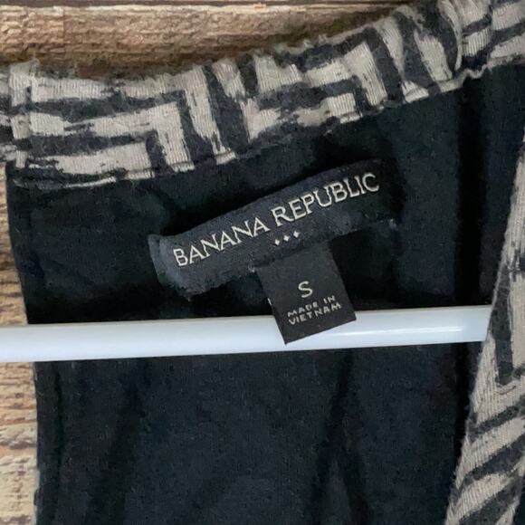 Banana Republic Tribal Tank Top Shelf Bra Keyhole Neck Size Small - Picture 8 of 11